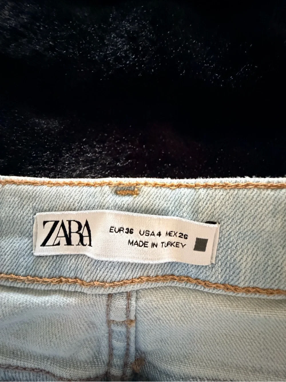 Zara Light Wash Women's Jeans